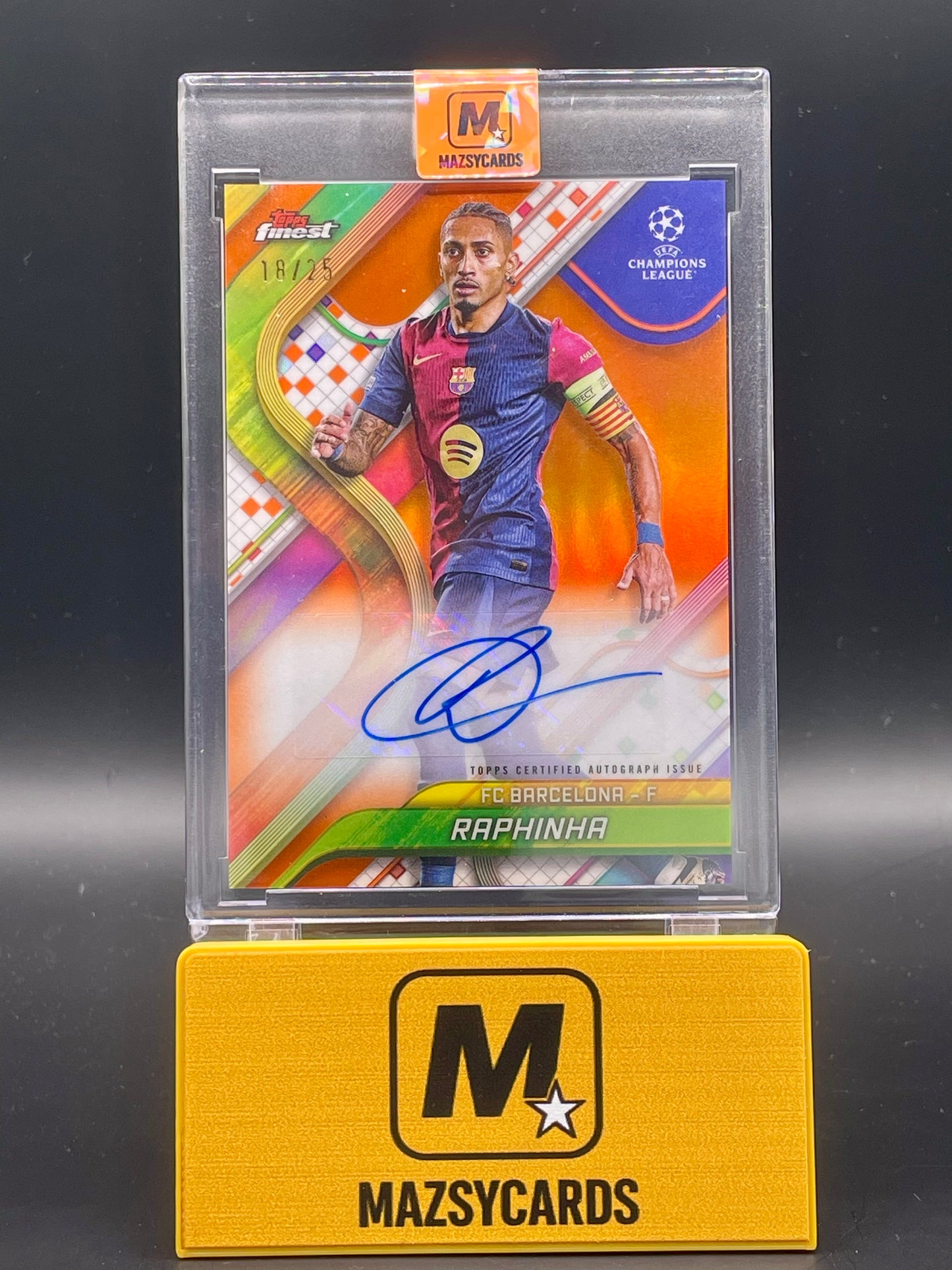 2024-25 Topps Finest UEFA Raphinha True Gold Refractor Auto /25 Barcelona