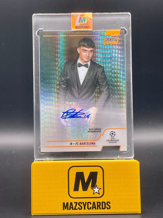 2021-22 Stadium Club Chrome UCL Pedri Auto FC Barcelona